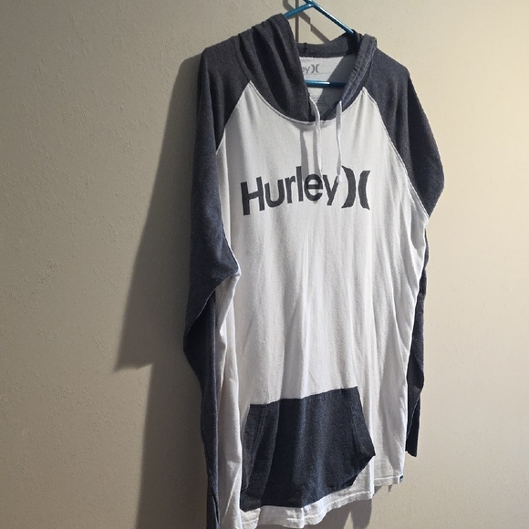 Hurley Black and White Raglan Hoodie XXL - Picture 1 of 3